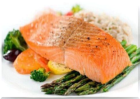 The omega-3 fatty acids in salmon help promote weight loss.