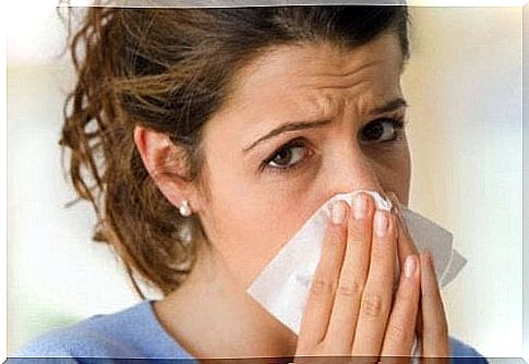 Use a hot water bath to open a stuffy nose.