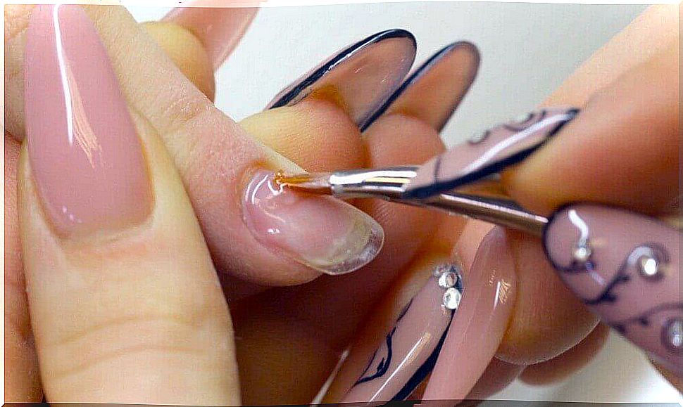 putting gel nails affects the brittleness of the nails