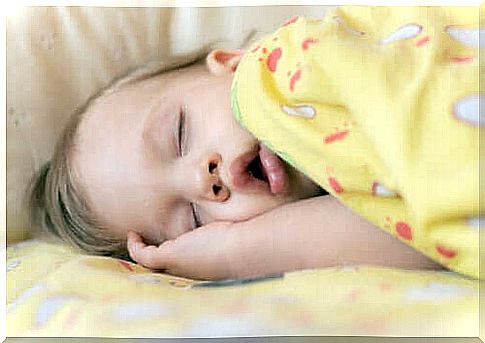 Baby sleep apnea: symptoms and treatment