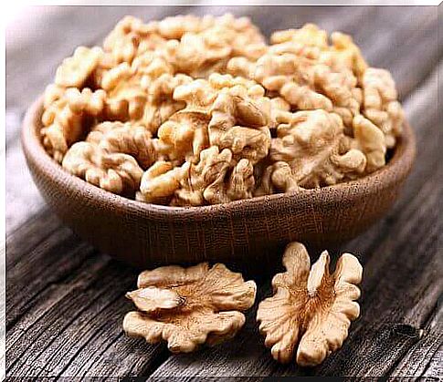 Clean the wooden surfaces with walnuts.