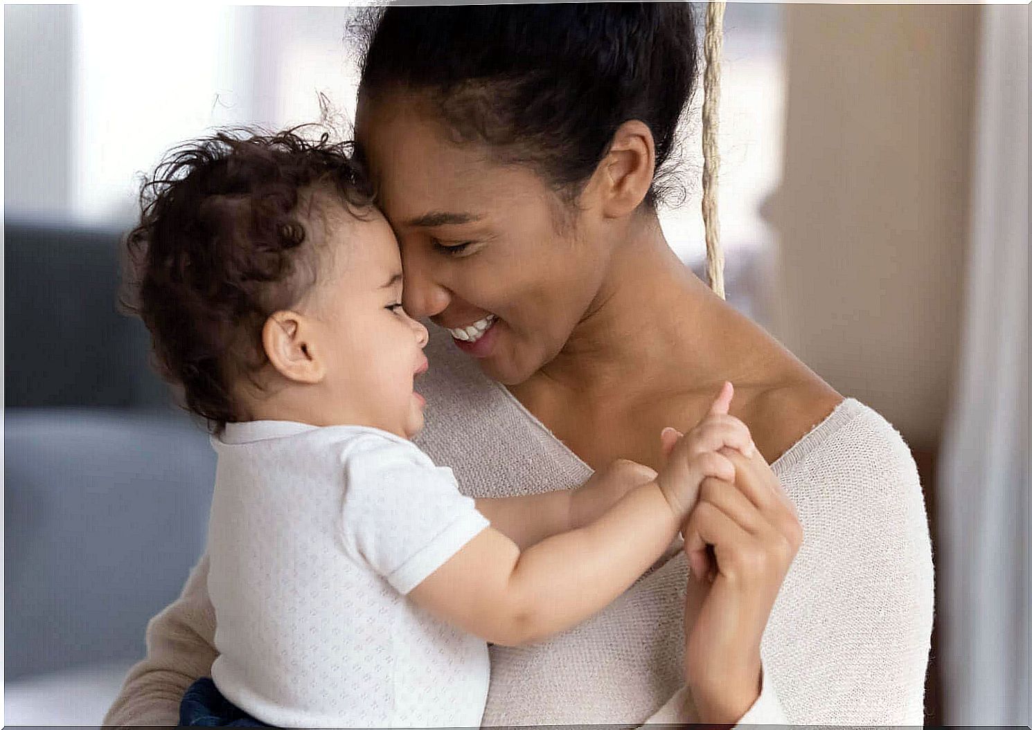 Babies like to stare at faces familiar to them.