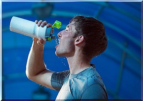 When sweating, be sure to drink enough water.