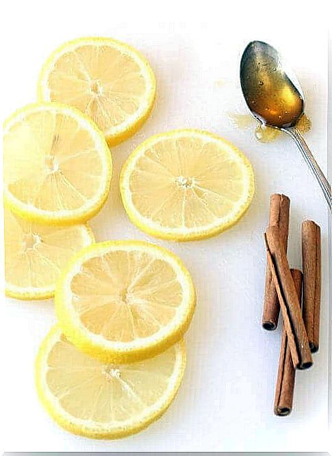 Lemon and cinnamon are a great combination to fight the flu.