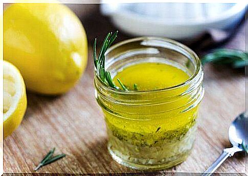 lemon and olive oil together