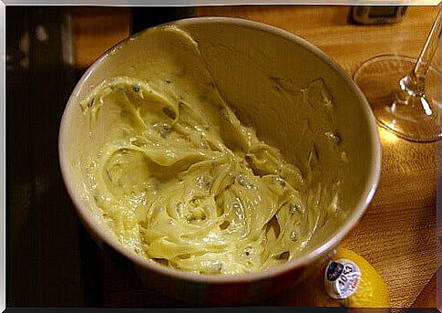 make your own mayonnaise