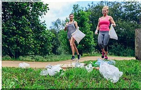 Plogging: move while taking care of the environment