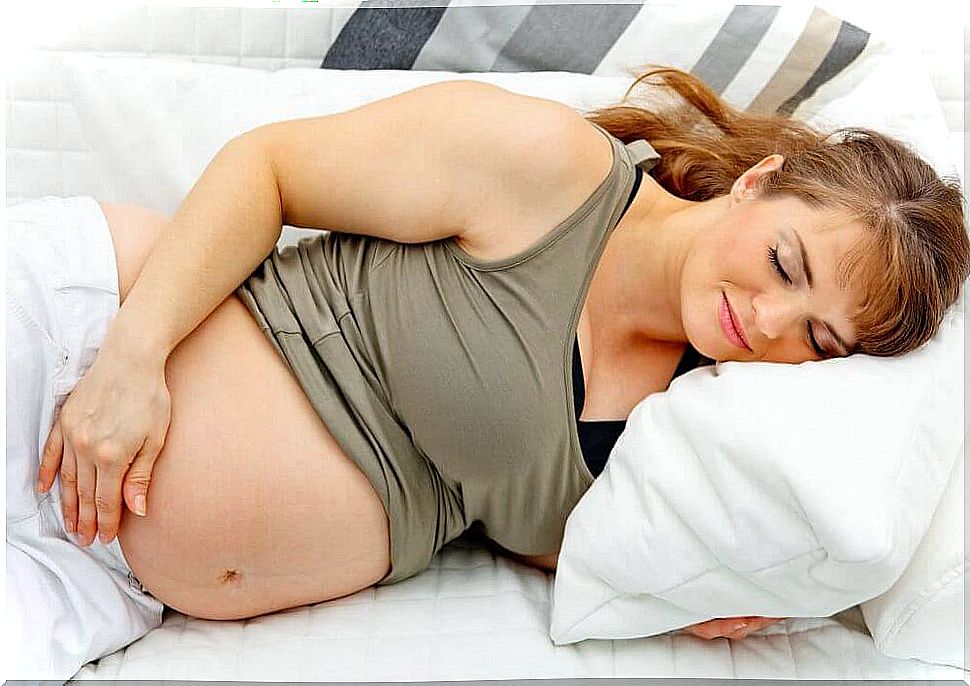 Sleeping on its side reduces the risk of fetal death