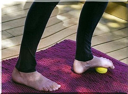 plantar fasciitis in the treatment of a tennis ball