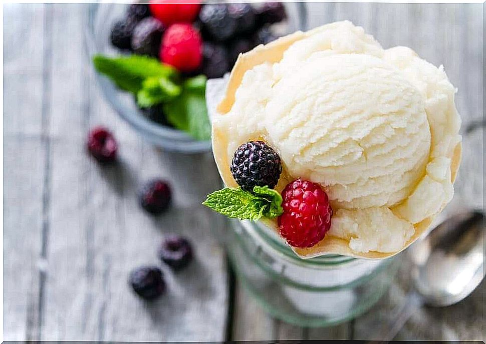 Ice cream can also be made as a low-calorie alternative.