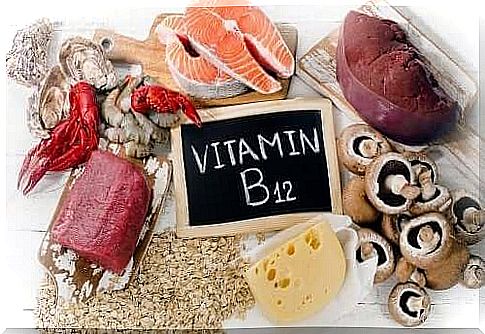 Methylmalonic acid urination is a congenital defect in which the metabolism of vitamin B12 is disturbed